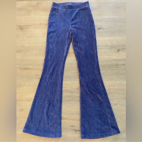 Aerie American Eagle Groove-On Ribbed Velour Velvet High Waisted Flare Pants - Picture 1 of 11